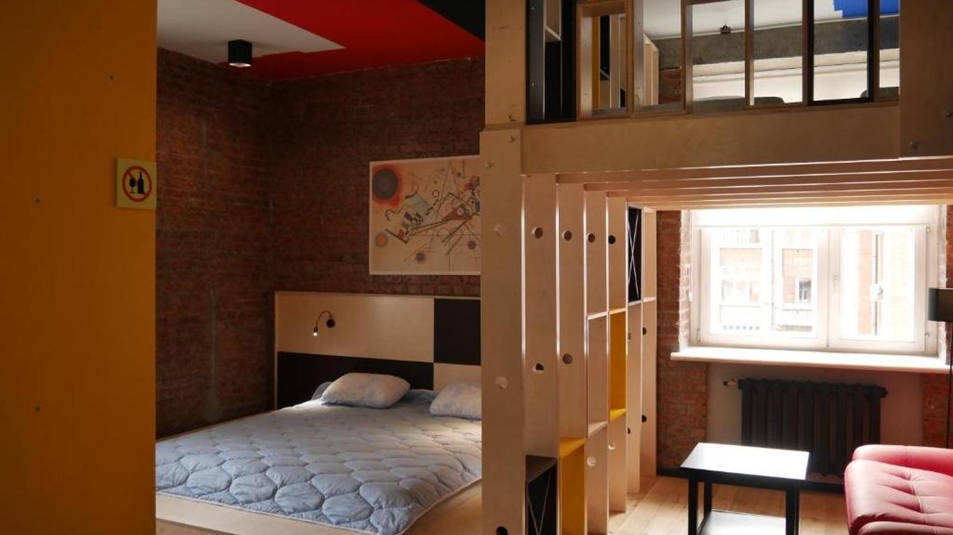 Hovel Hostel