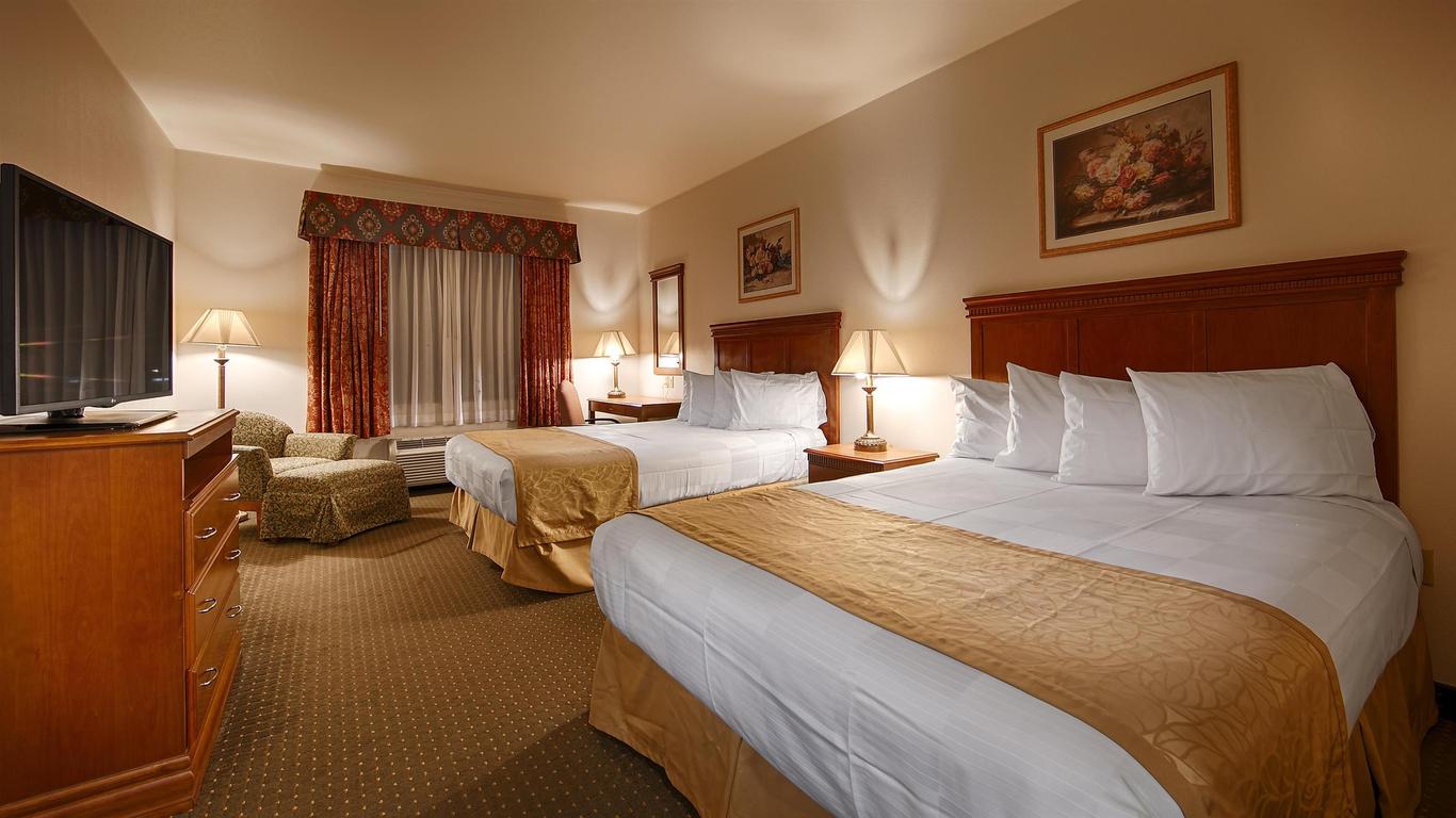 Best Western Plus Lake Elsinore Inn & Suites