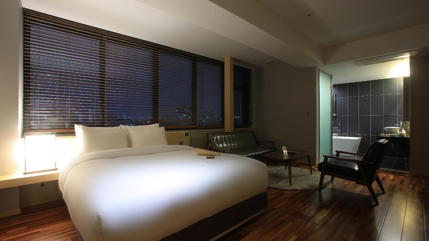 Suwon Top Cloud Hotel