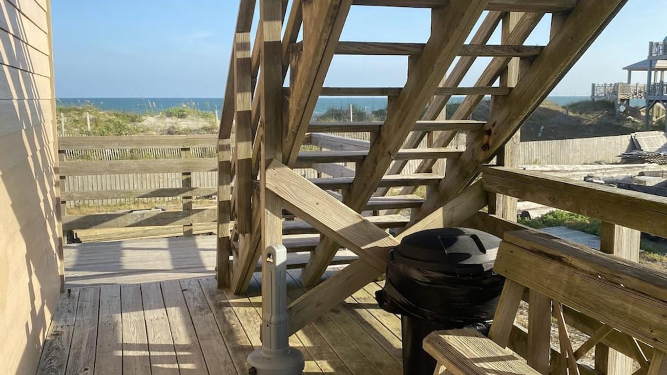 Seaview Pier And Motel