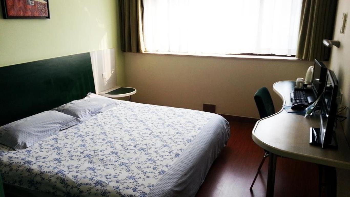 Motel 168 (Chongming Bayi Road Pedestrian Street)