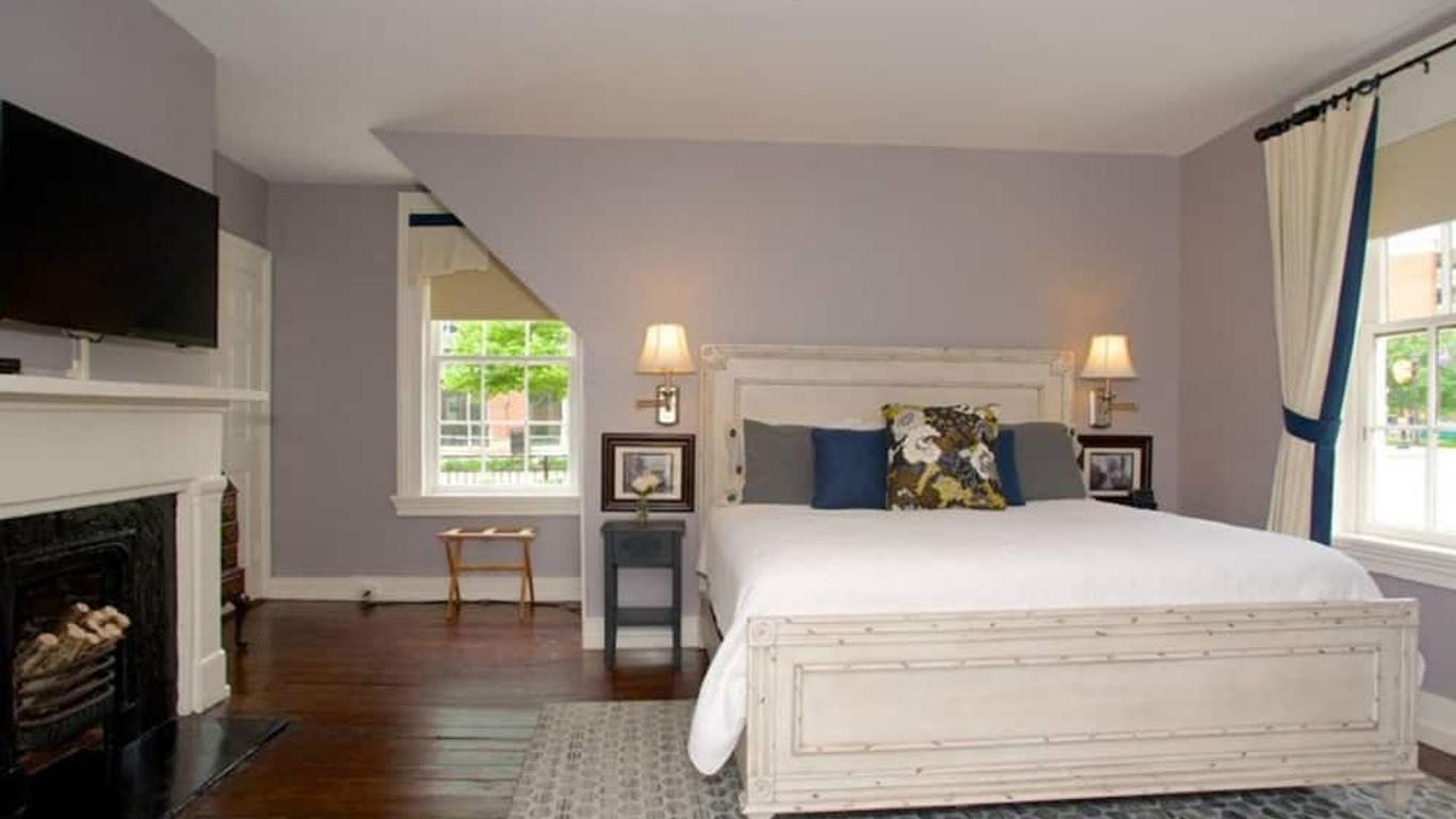 Dinsmore Boutique Inn