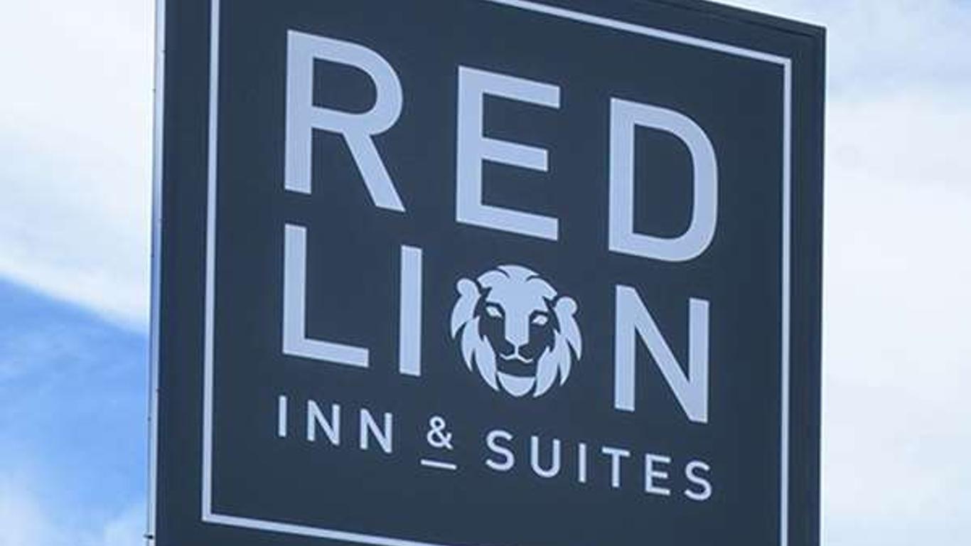 Red Lion Inn & Suites La Pine