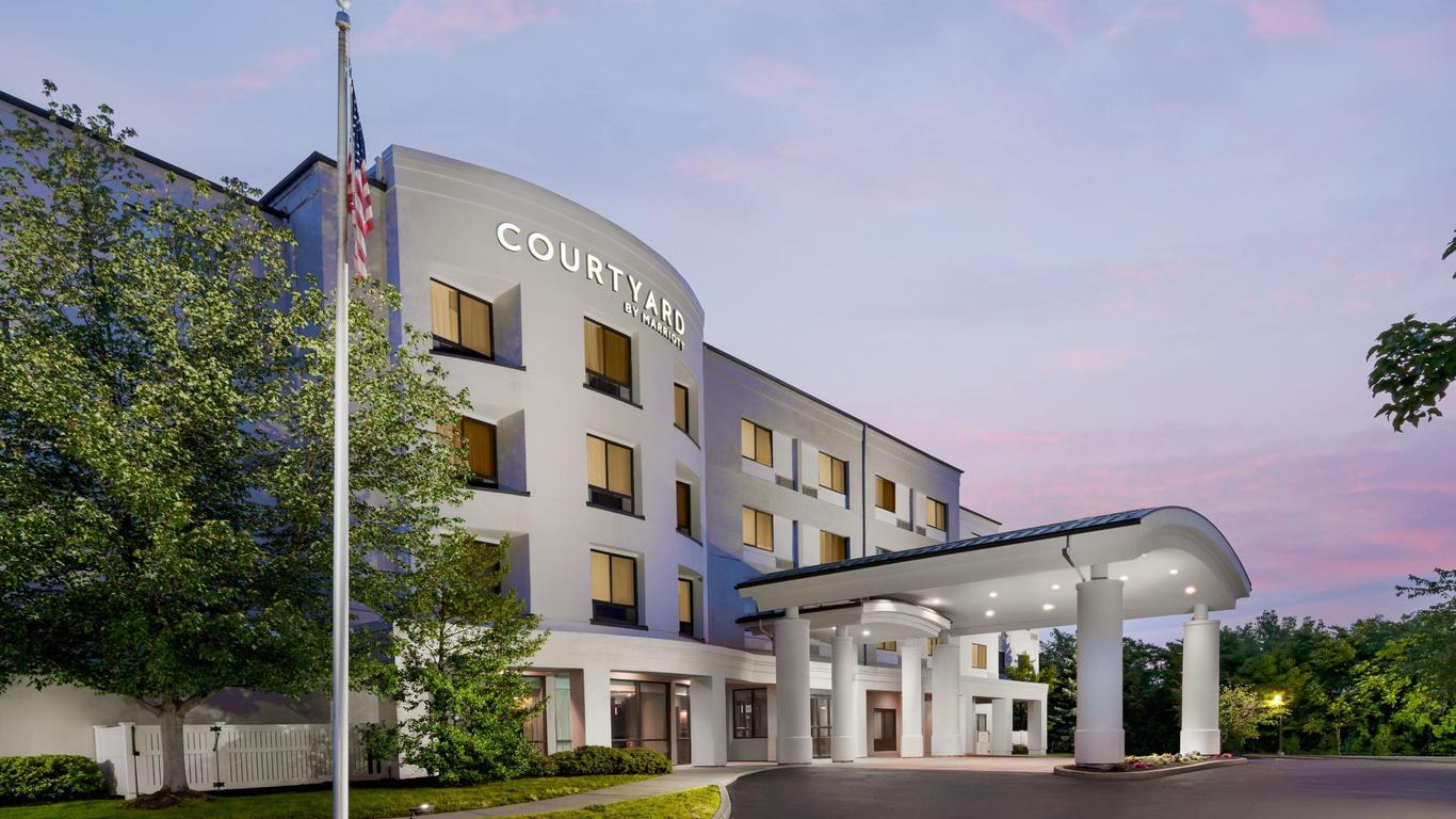 Courtyard By Marriott Farmington