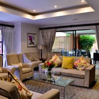 Courtyard Suite Rosebank