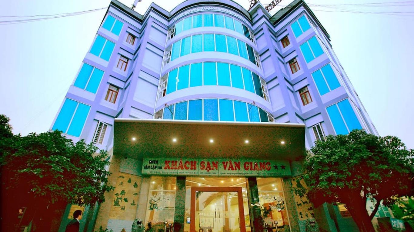 Van Giang Hotel