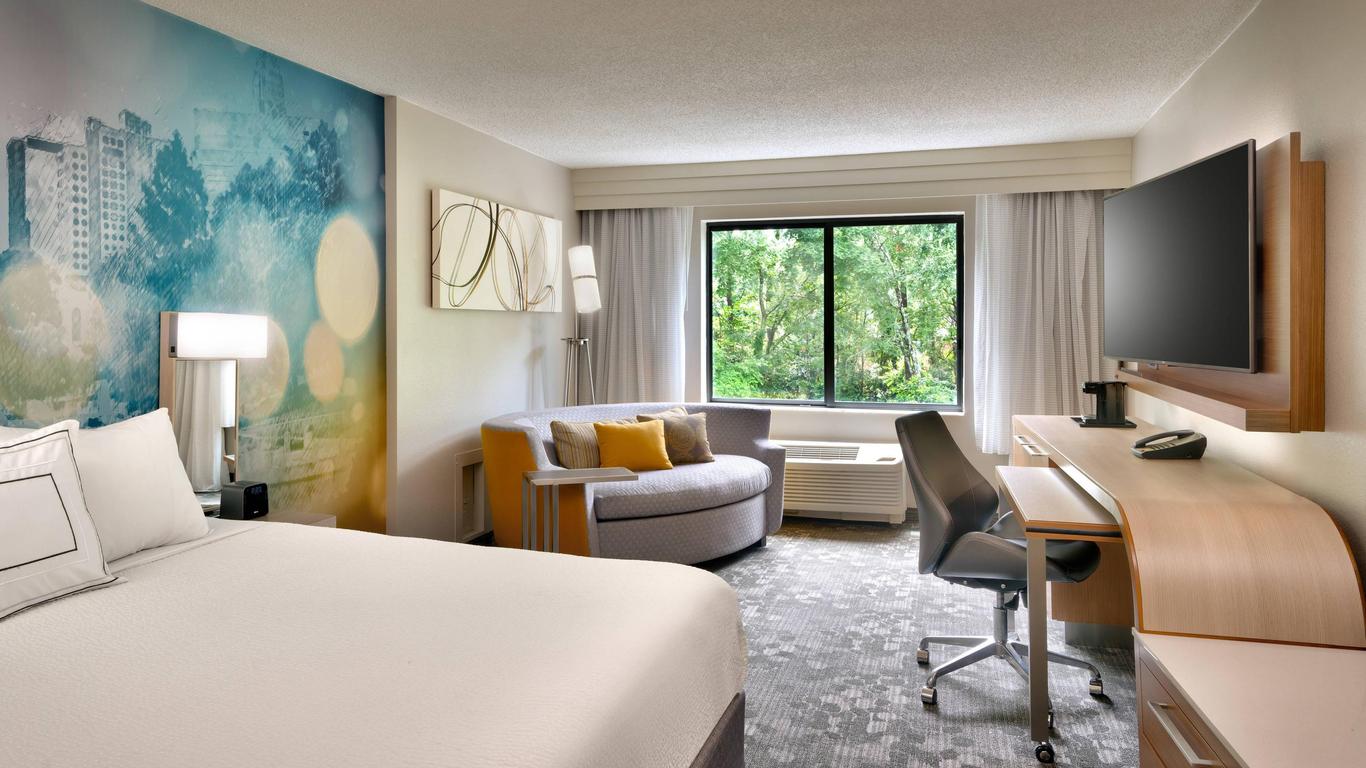 Courtyard by Marriott Charlotte Airport/Billy Graham Parkway