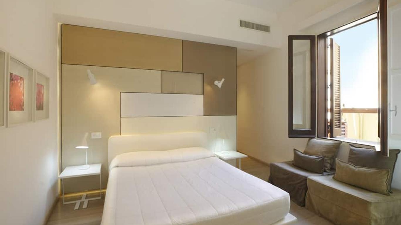 Santacroce Luxury Rooms