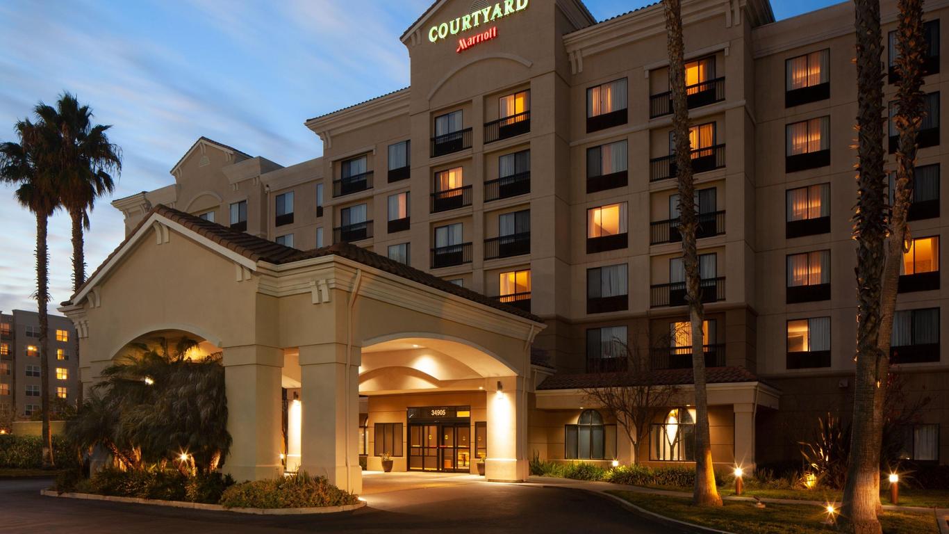 Courtyard by Marriott Newark Silicon Valley