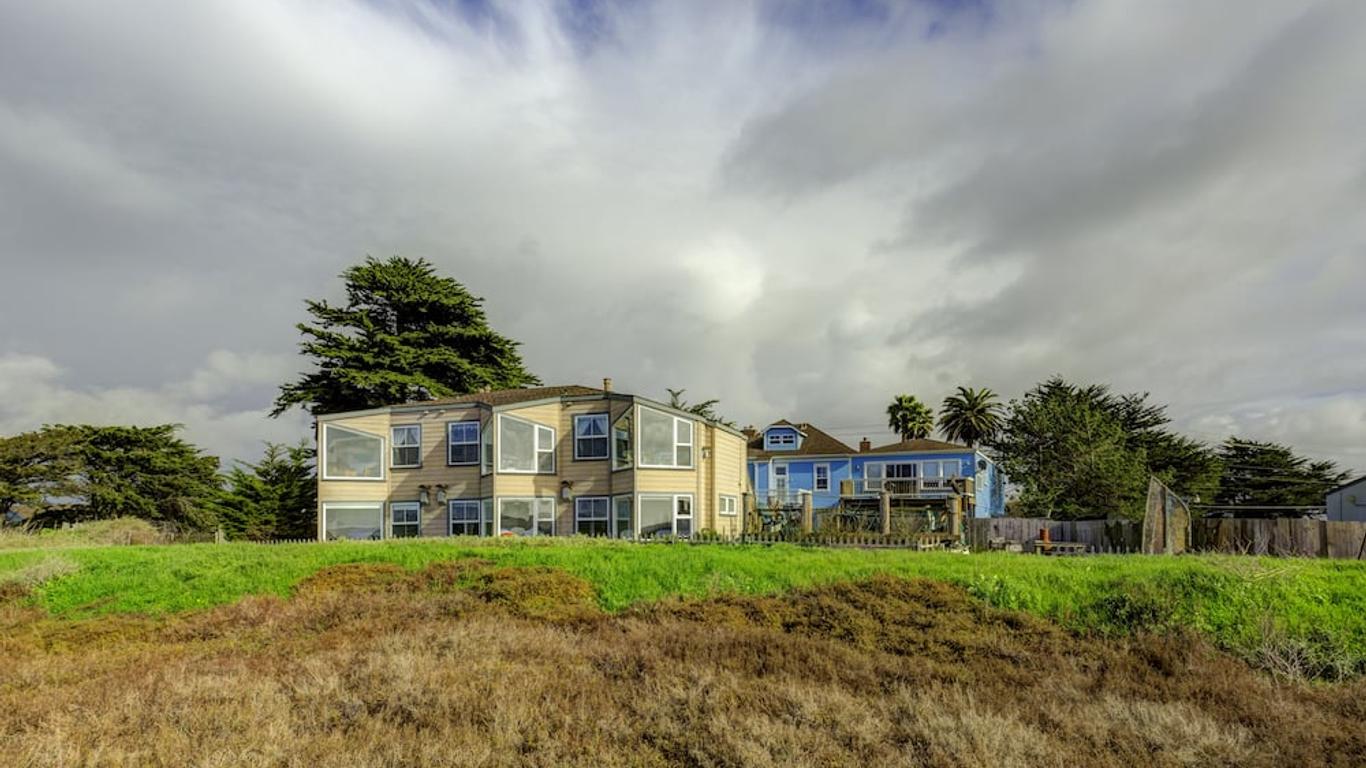 Captain's Inn at Moss Landing