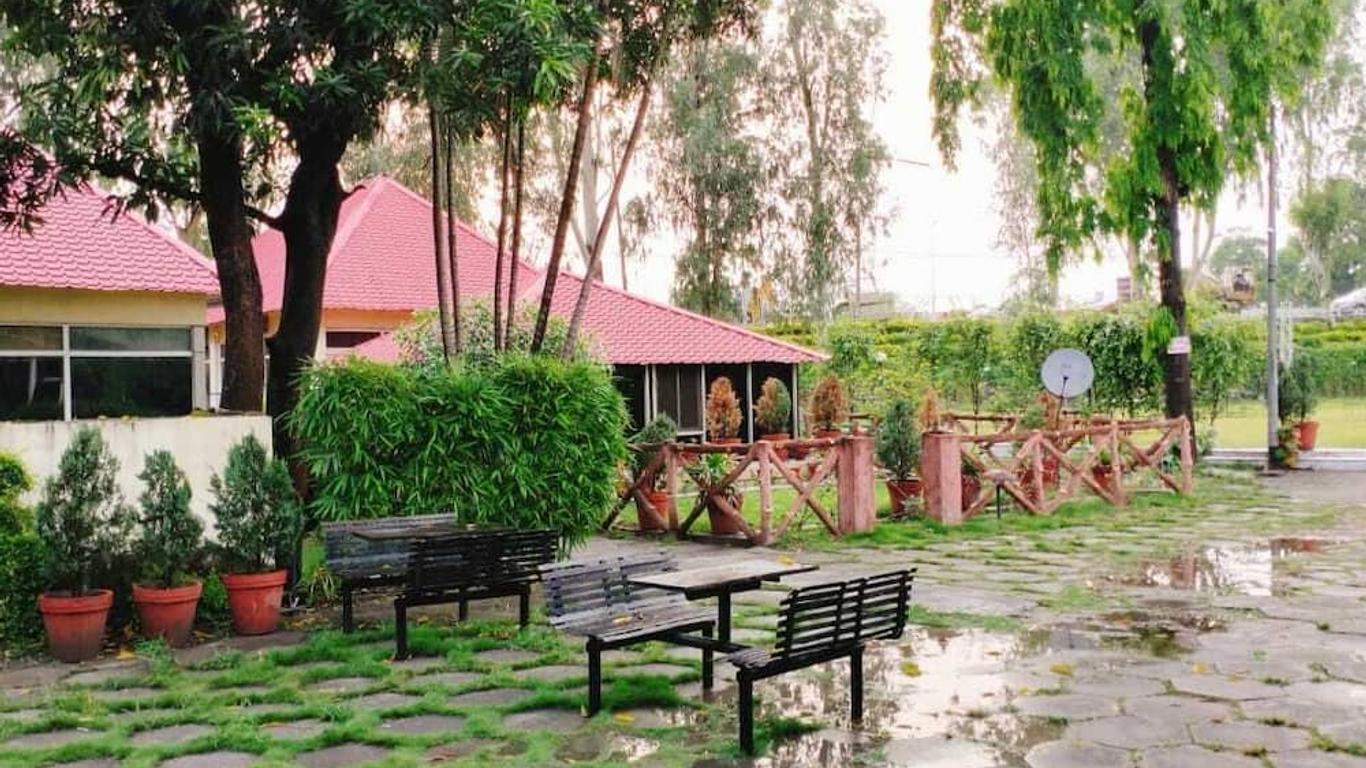 The Palms Resort, Raiwala, Rishikesh