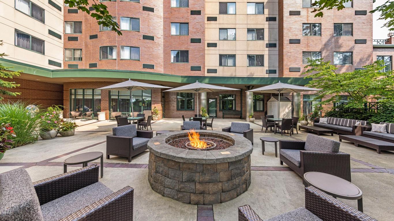 Courtyard by Marriott Boston Waltham