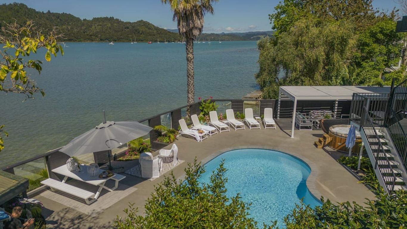 Oceans 88 Whitianga Coastal Suites