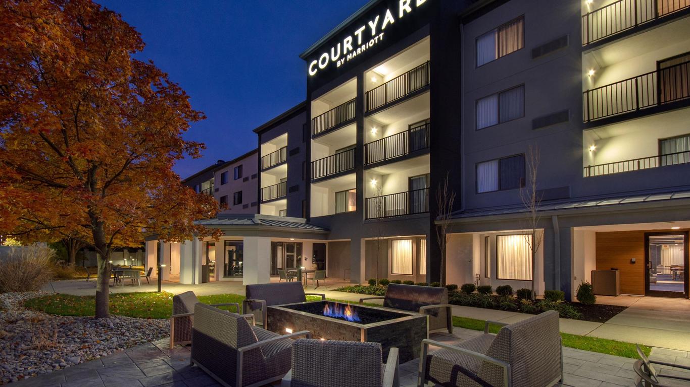 Courtyard by Marriott Cincinnati Airport