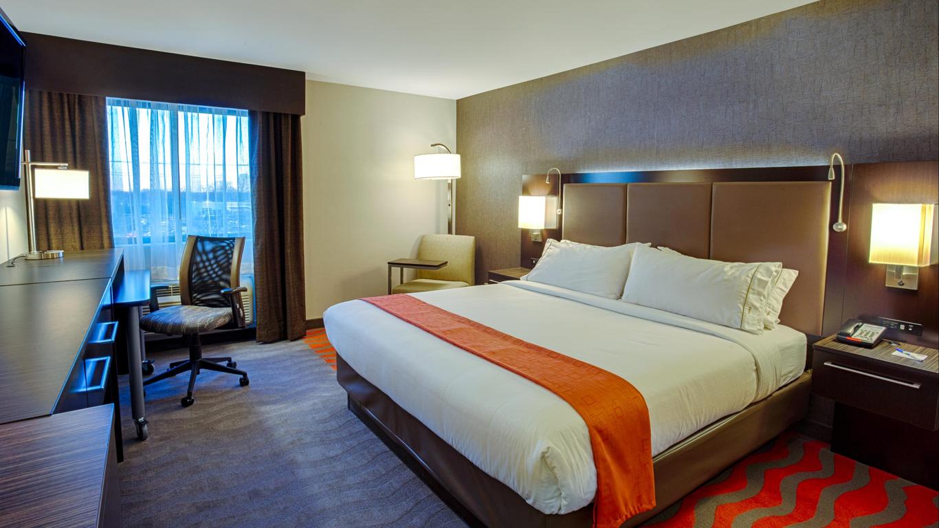 Holiday Inn Express & Suites Baltimore West - Catonsville