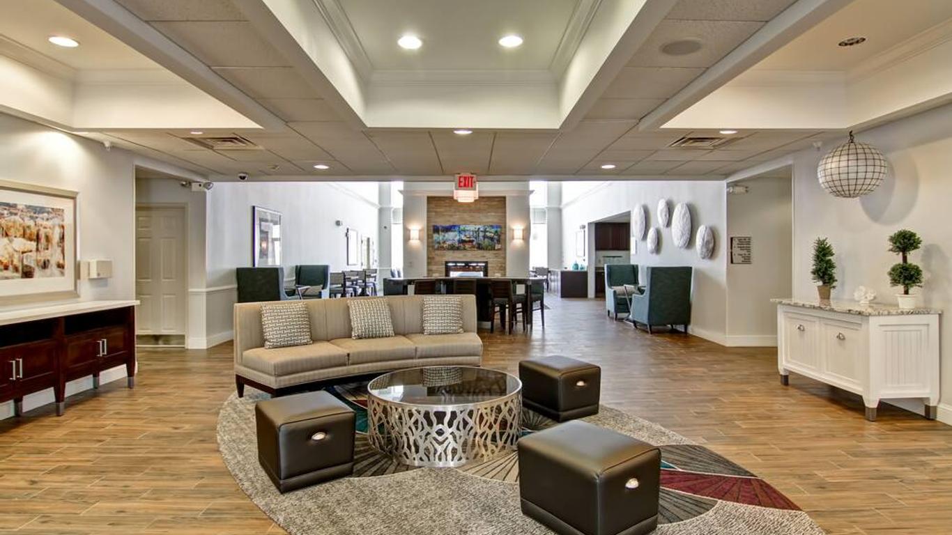 Homewood Suites by Hilton Newark - Cranford