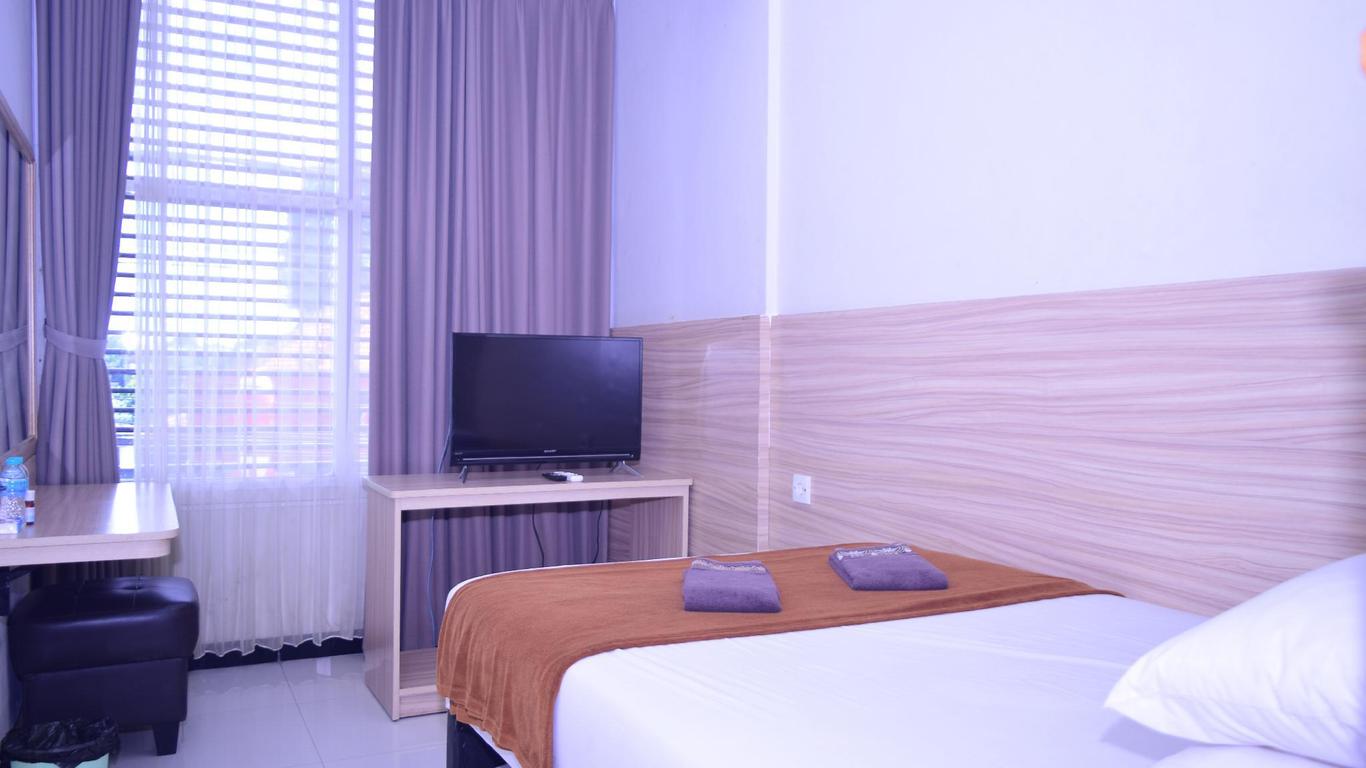 Cabin Hotel Sutomo