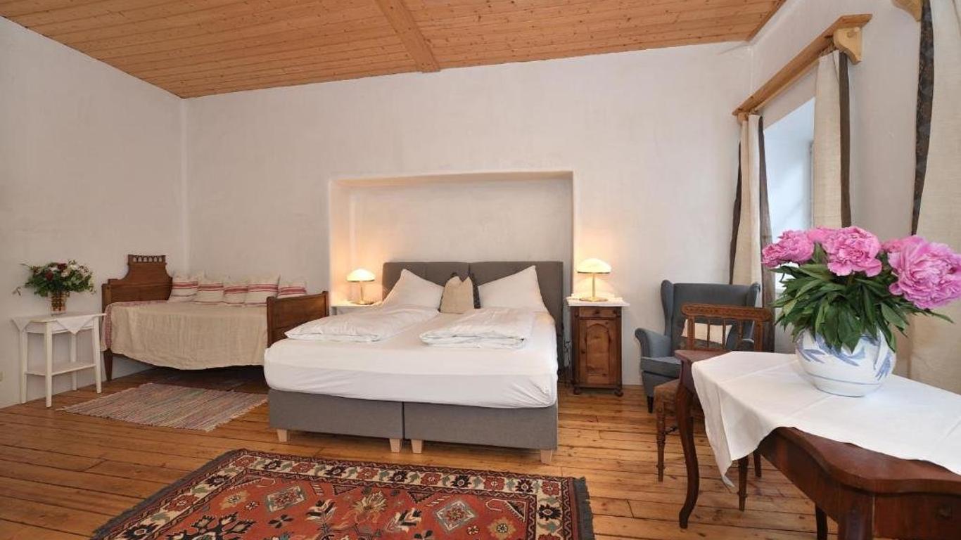 Gasthof Simony Hallstatt B&B