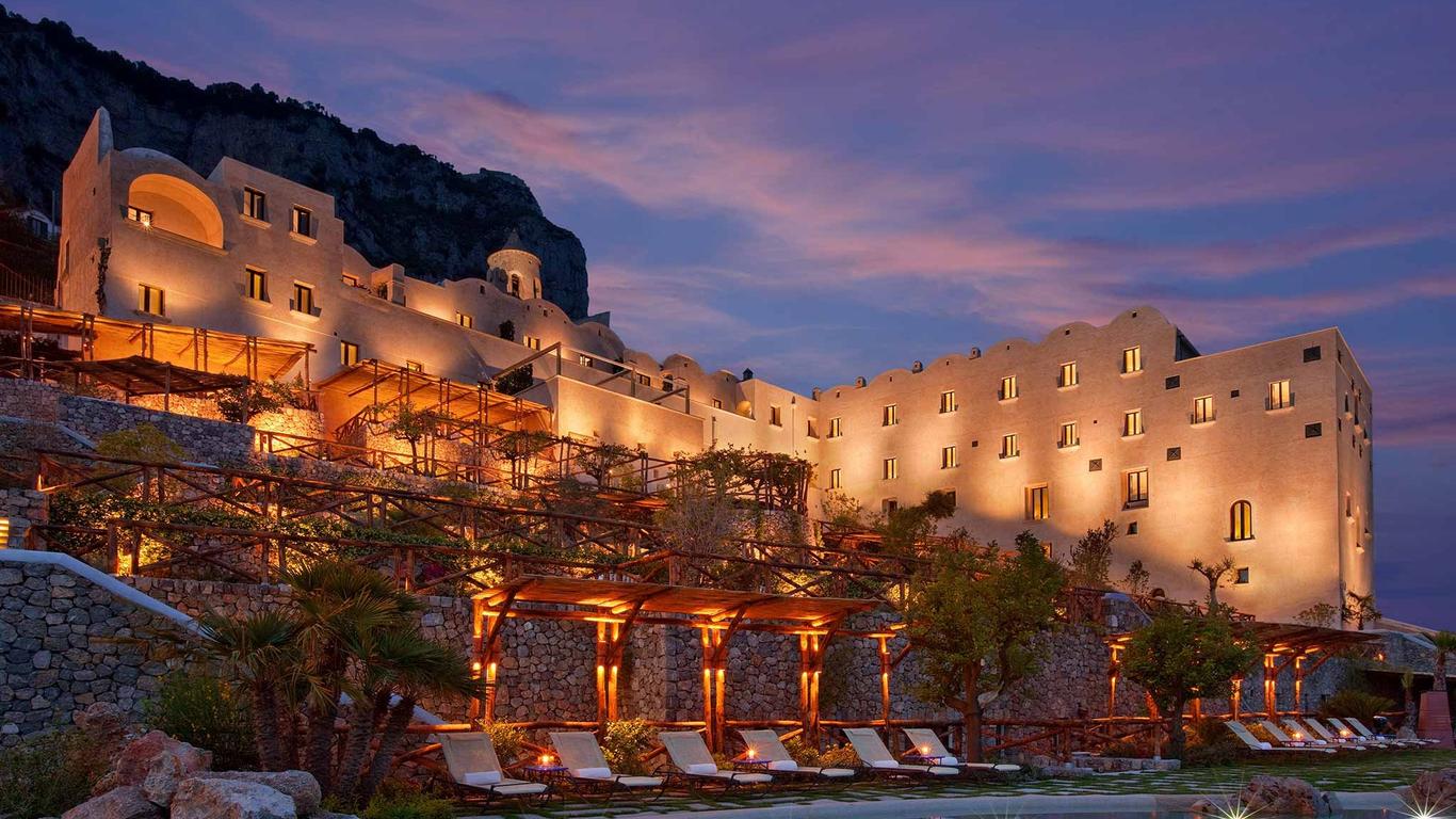 Monastero Santa Rosa Hotel & Spa