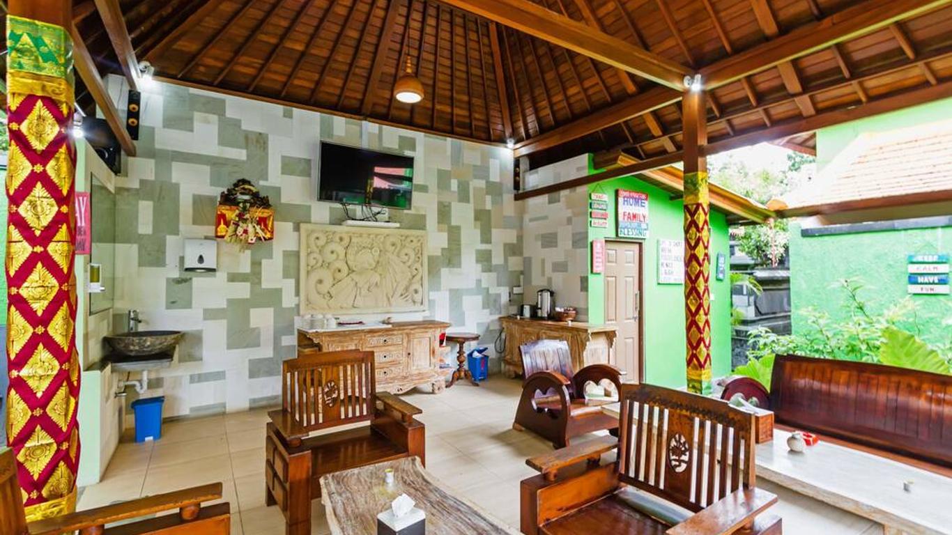 Lembongan Hostel