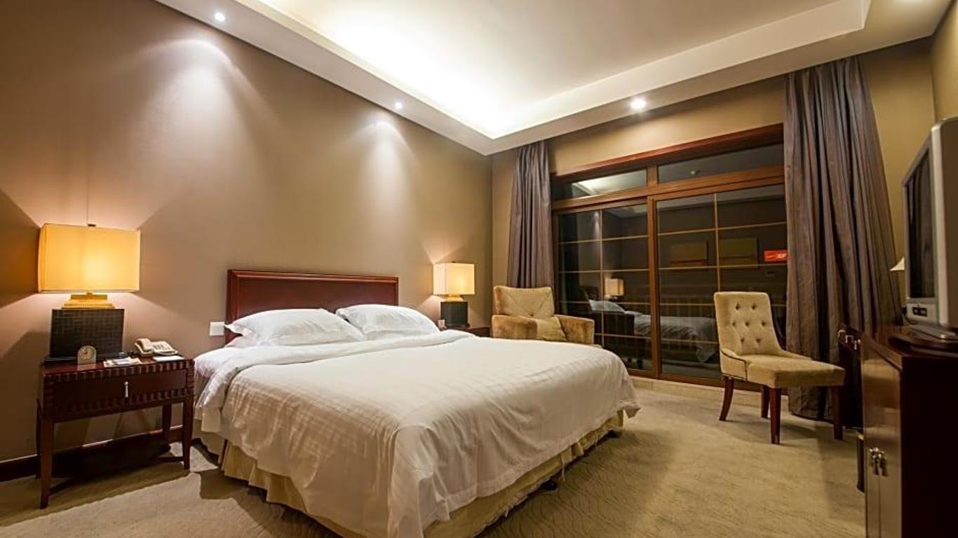 Nantong Pengxin Garden Hotel