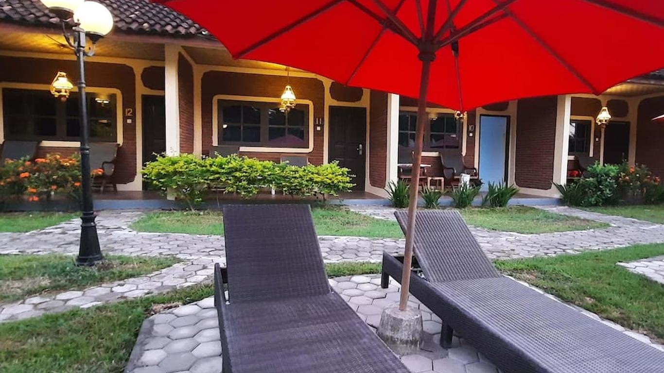 Hotel Besar Bulan Baru - Senggigi