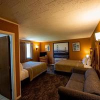 Super 8 by Wyndham Bridgeview of Mackinaw City