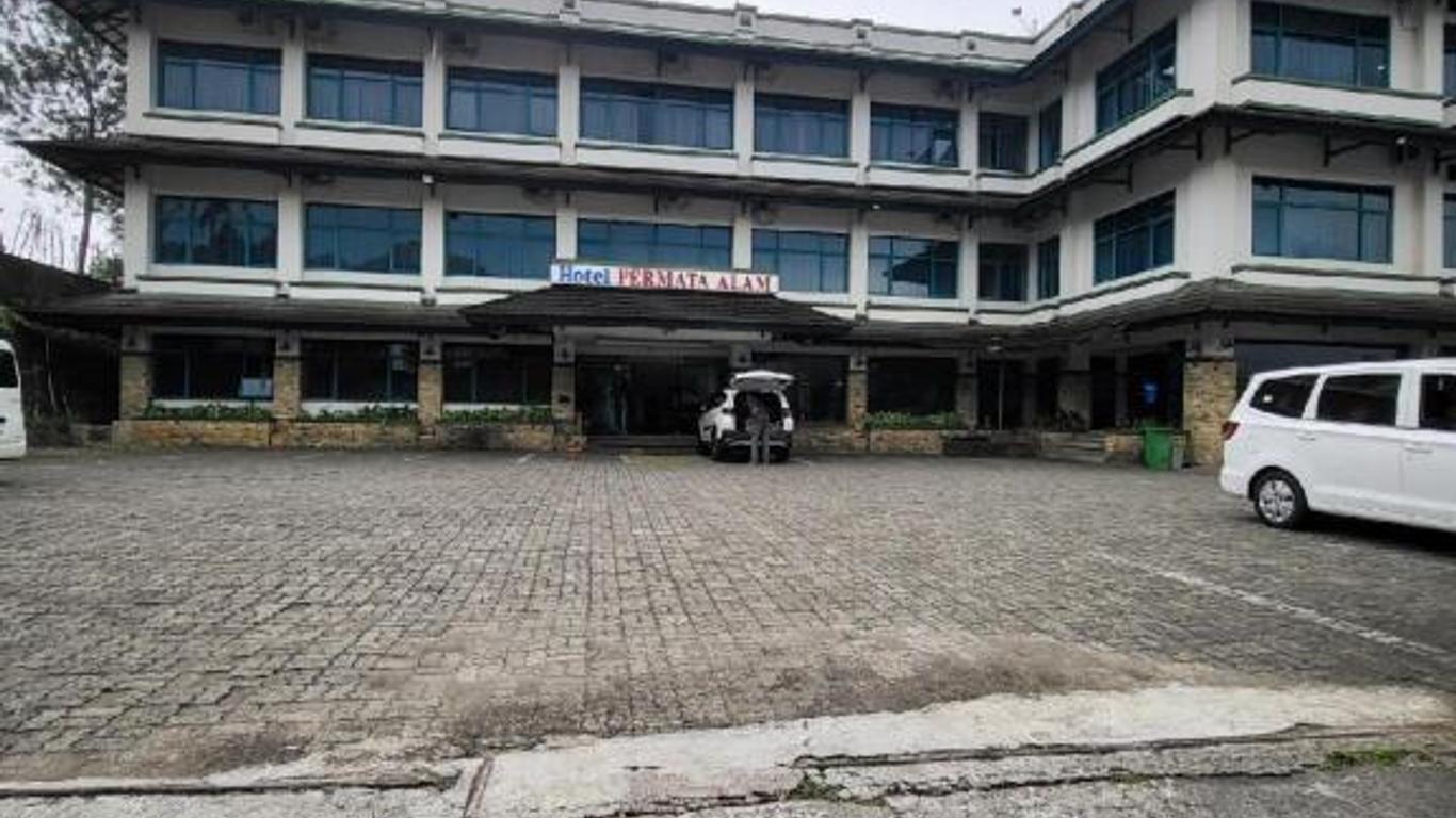 Hotel permata alam