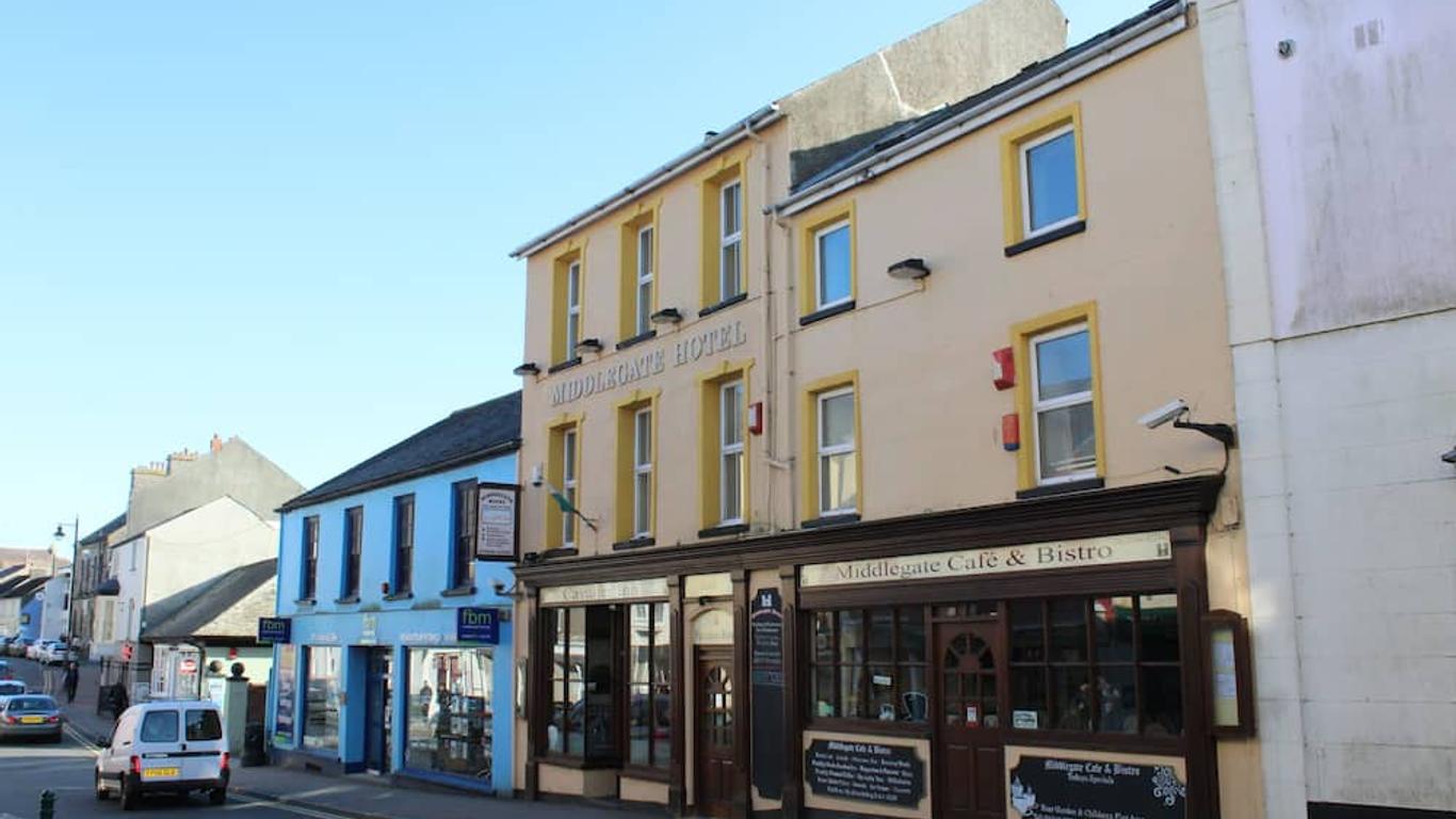 The Middlegate Hotel