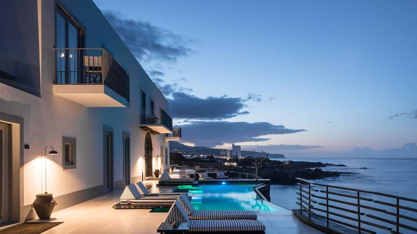 White Exclusive Suites & Villas