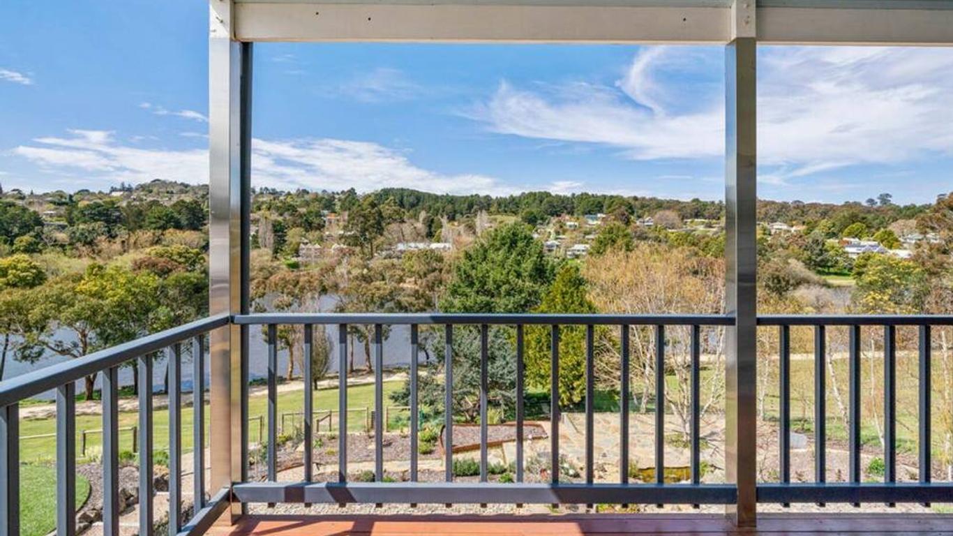 Balconies Lakeside