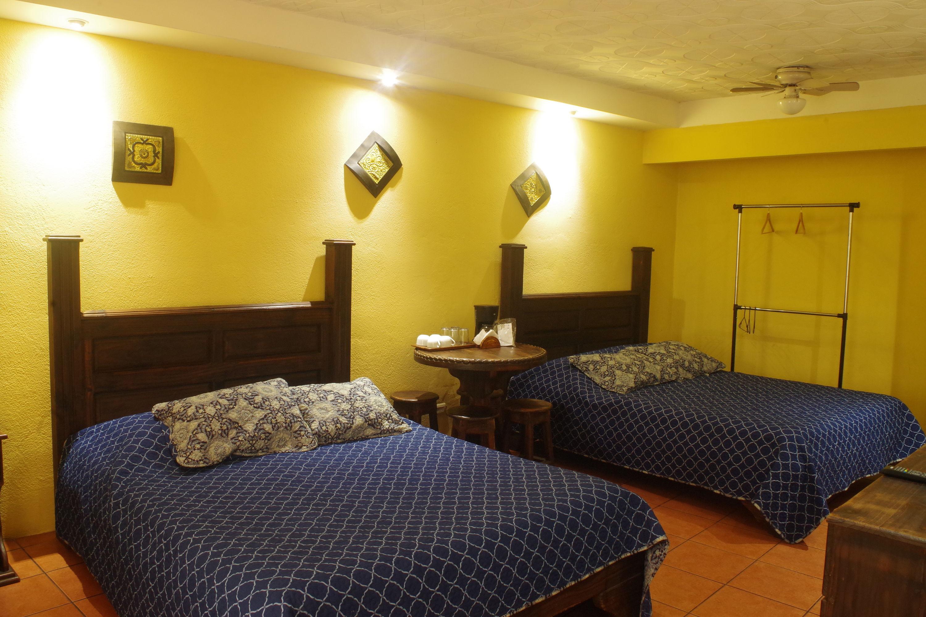 Melrost Airport Bed & Breakfast Desde $53 ($̶8̶3̶). Alajuela Bed And ...